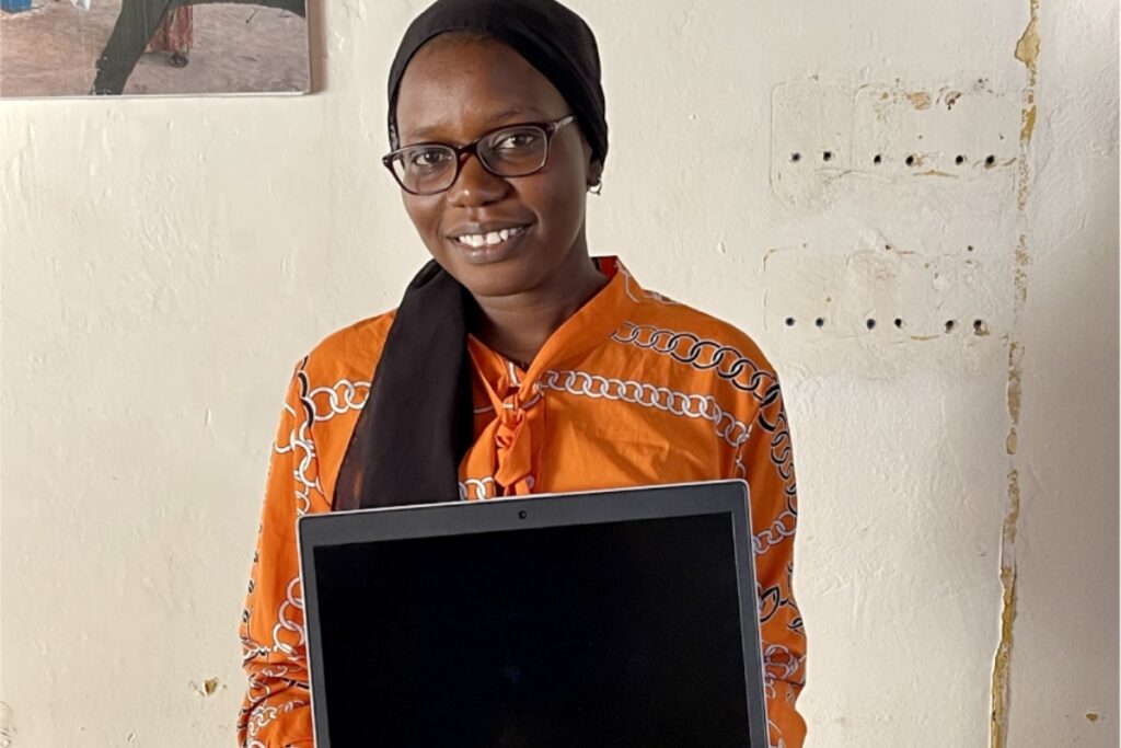Un portátil para Mame Formación Senegal